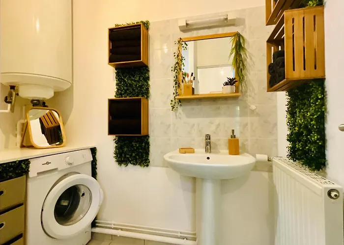 Eden, Au Dans La Cite Thermale ! *