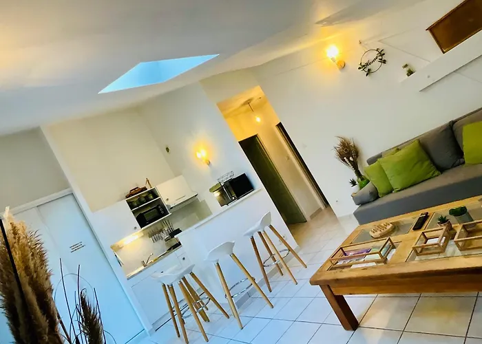 Eden, Au Dans La Cite Thermale ! Contrexéville